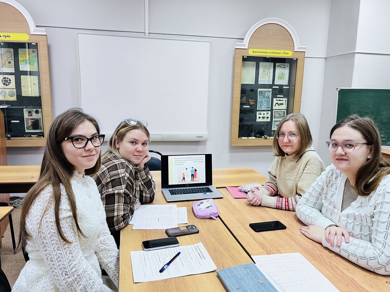 26 января доцент кафедры Т.В. Гаврилова провела Круглый стол по вопросам воспитательной деятельности и молодежной политики с магистрантами группы 23ЗИПОм1